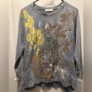 Jesse and Jane Elegant Gray Giraffe Print Sweater